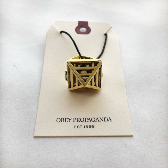 Obey Jewelry "Trapped" Ring Antique Gold - Picture 2 of 5